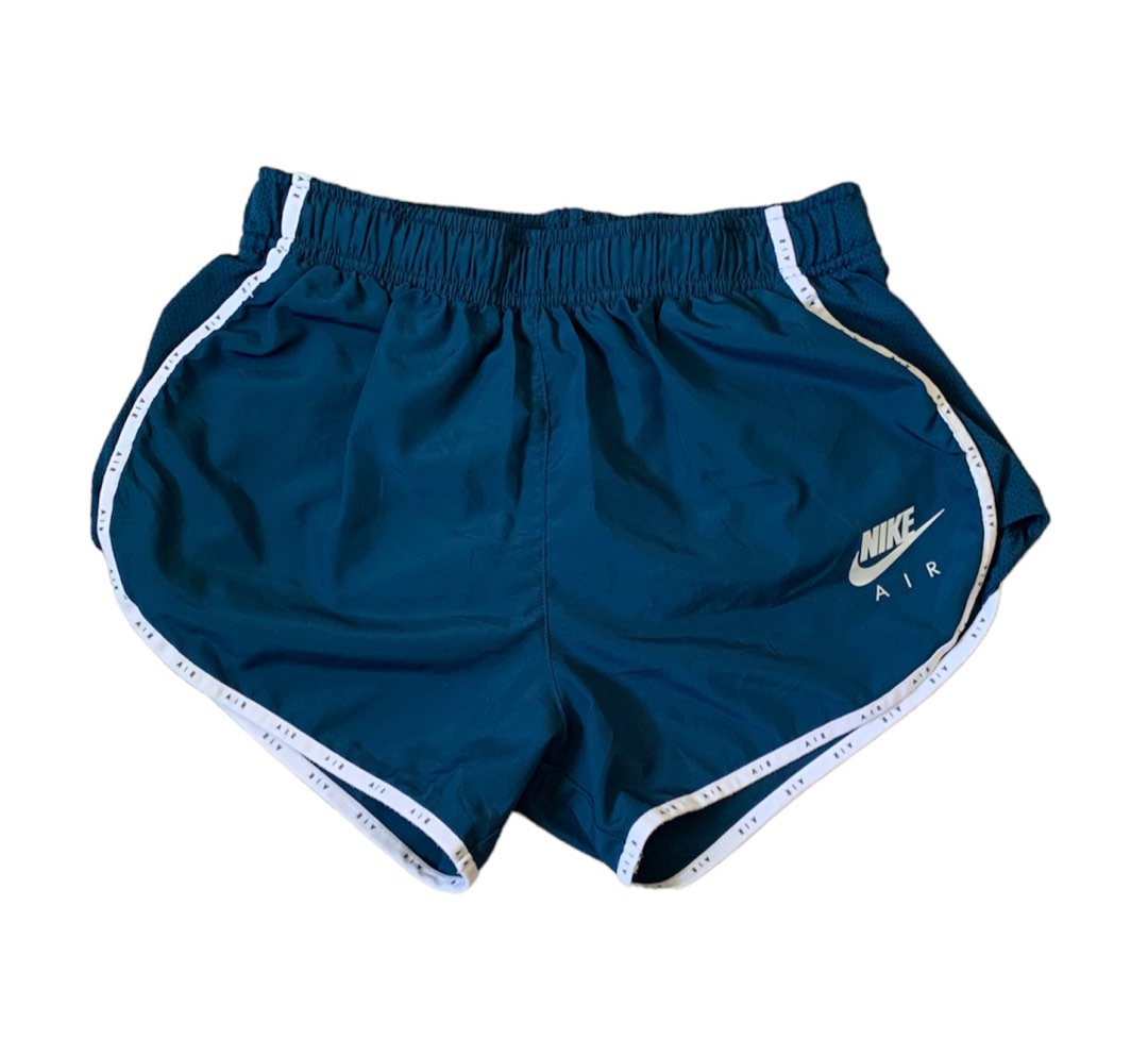 Nike bee shorts store