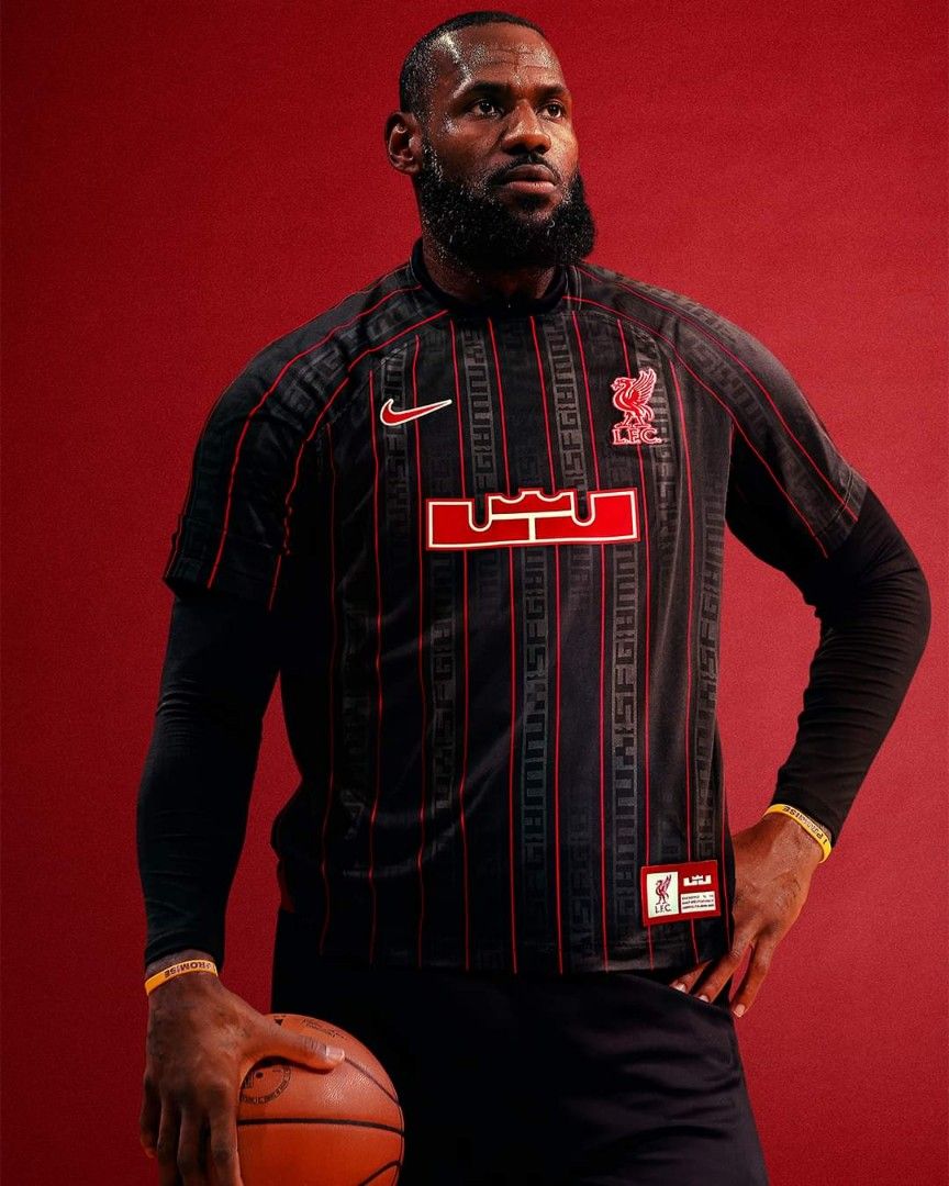 Nike DNA LeBron x Liverpool FC Basketball Jersey