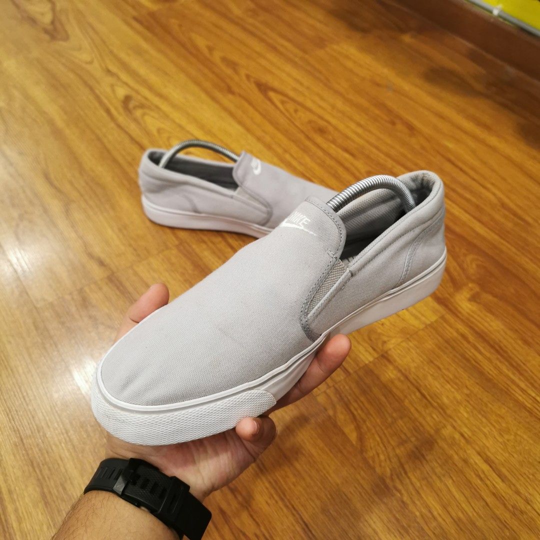 Nike toki grey top