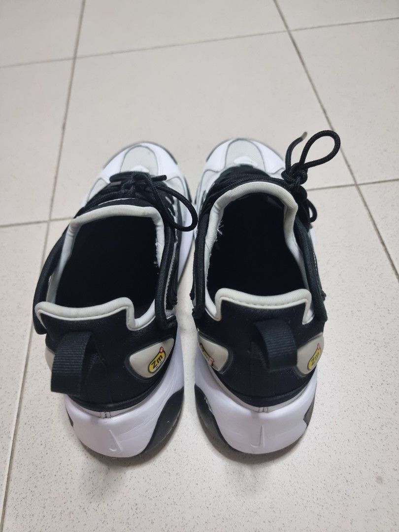 nike zoom 2000 womens