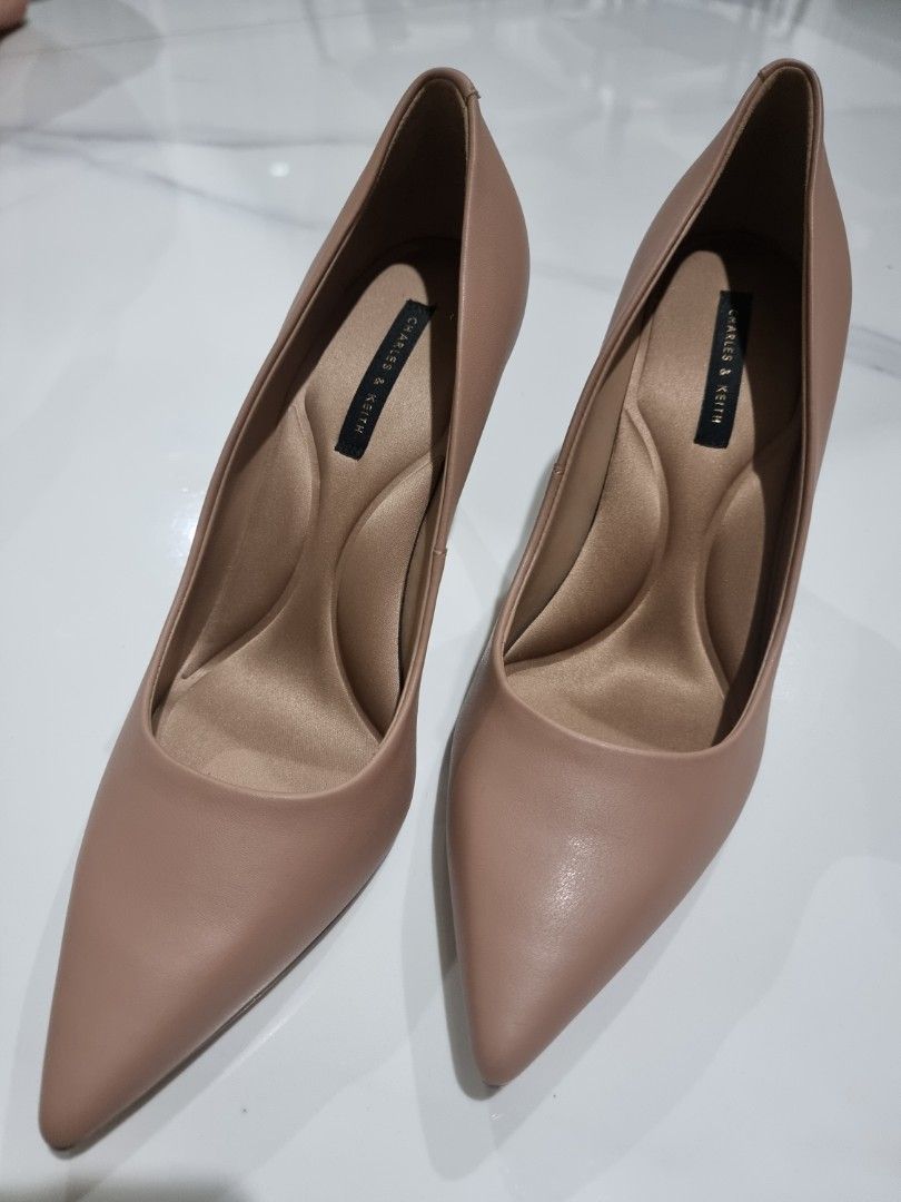Nude heels clearance 219