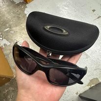 Oakley si store straight jacket