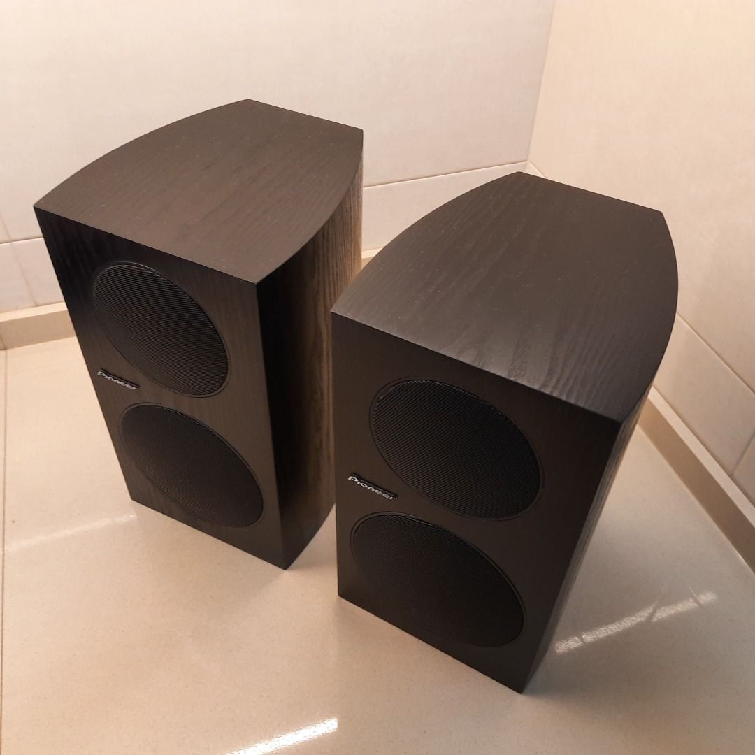 Pioneer SPBS21LR Bookshelf Speakers Designed by Andrew Jones, Audio
