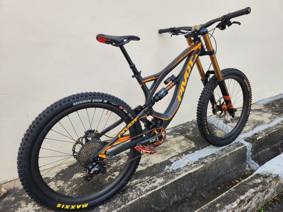 Pivot Phoenix M size 27.5