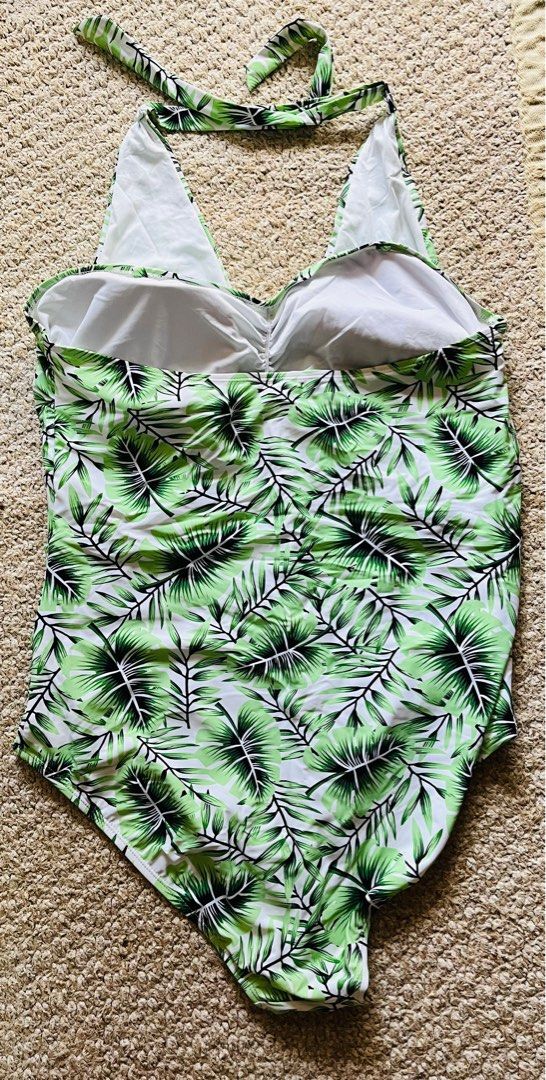 Plus Size 1-piece Swimsuit (Category: Bikinis & Swimsuits) located in Paranaque City. Submitted by nm_essentials (Listing ID 1219436585, Image 2). Description: Preloved Plus Size Swimwear Brand: Not Indicated Color: Light Green/White/Black Size: XXL Material: Polyester Spandex Nylon Condition: 9/10 Made in China Pick up location: Sun Valley, Parañaque Mode of payment: GCash, Bank Transfer only NO COD & NO COP.