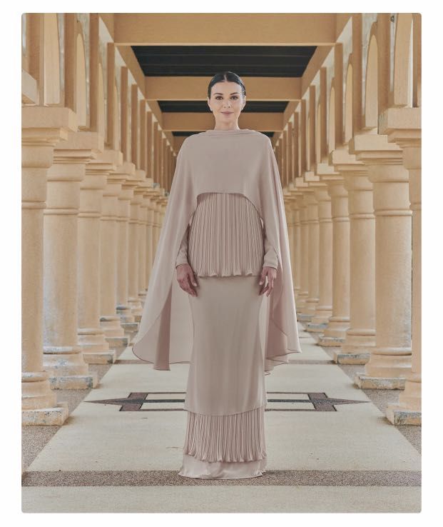 QISZAR MAIA LUXE RENT Women s Fashion Muslimah Fashion Baju