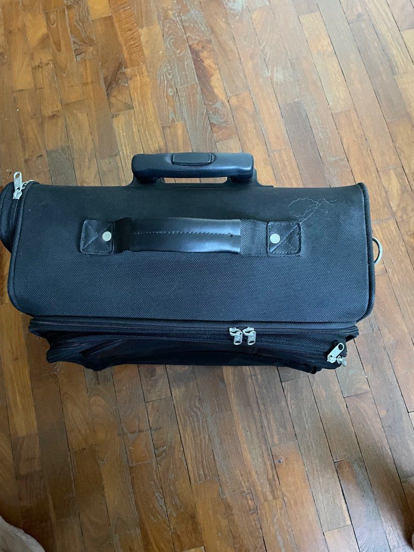 Samsonite Briefcase with wheels, Men's Fashion, Bags, Briefcases on