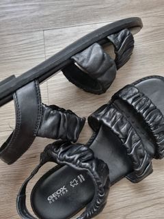 Geox Sandals size 6 (genuine nappa leather)