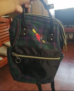 SCHOOL BAG