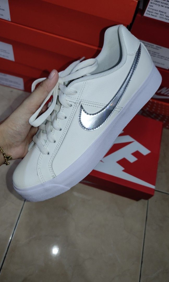 sepatu nike court legacy