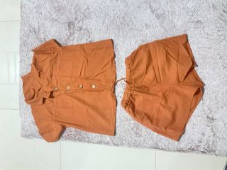 (Kategori: ) berada di . Dikirim oleh artemisiavr (ID iklan 1219446734, Gambar 1). Deskripsi: .