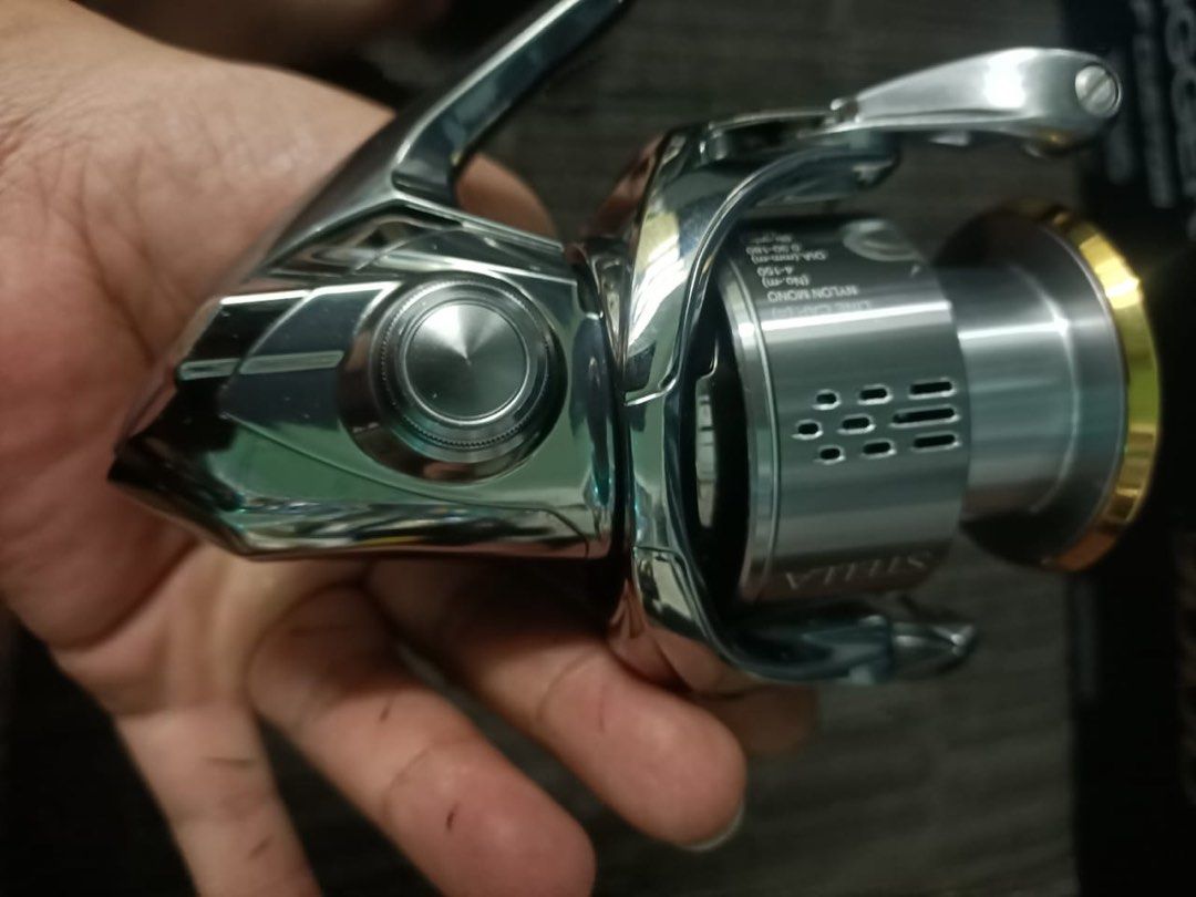 Shimano stella 4000, Sports Equipment, Fishing on Carousell