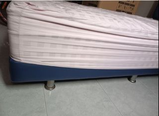 (Category: ) located in . Submitted by dextrex (Listing ID 1219379487, Image 1). Description: .