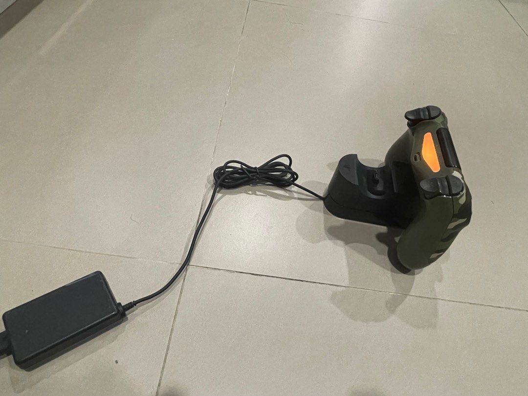 SONY PlayStation 4 PS4 Controller Charging Station, Video Gaming