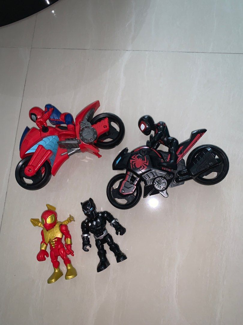 Spiderman motorbike toys figurine