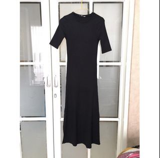 Stradivarius midi dress knit belah samping