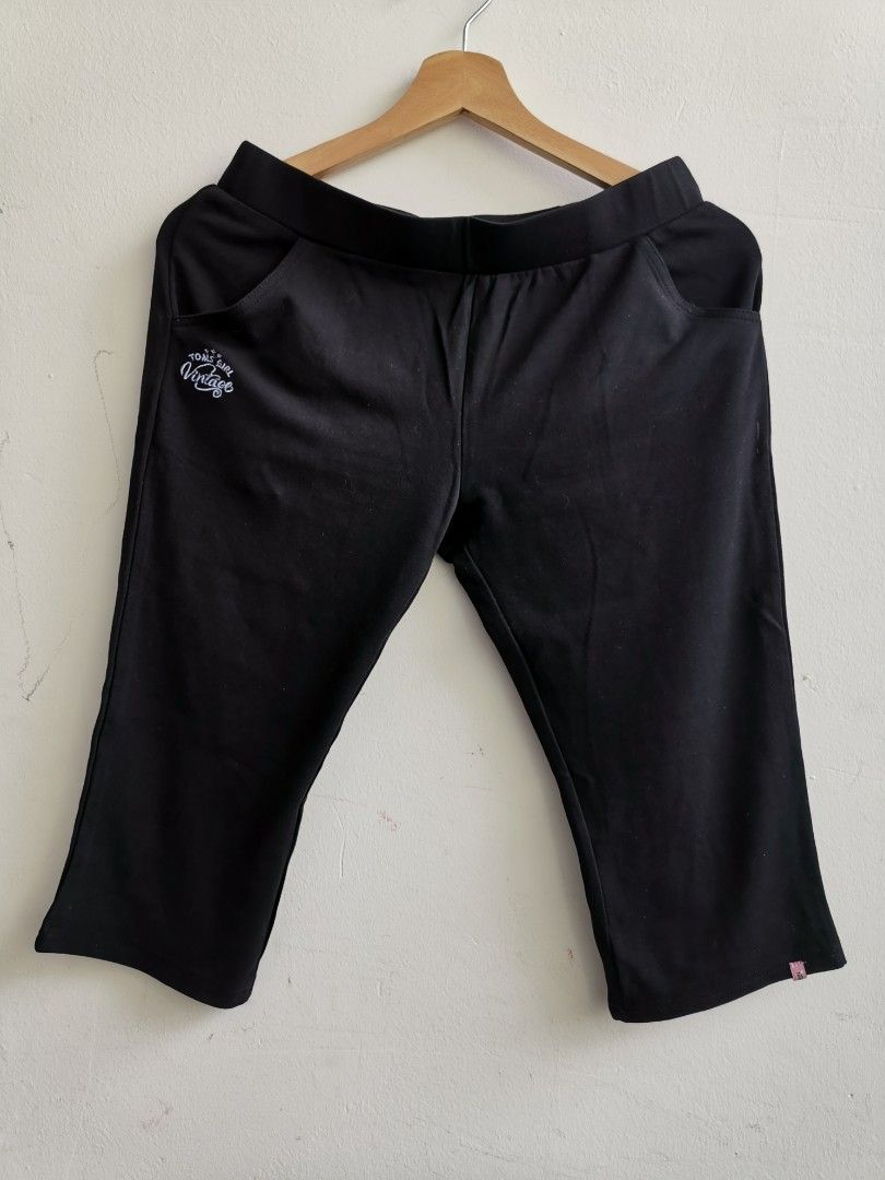 Toms Girls Women Fashion Cropped Pants Black Sportswear Cropped Pants,  Women's Fashion, Activewear on Carousell