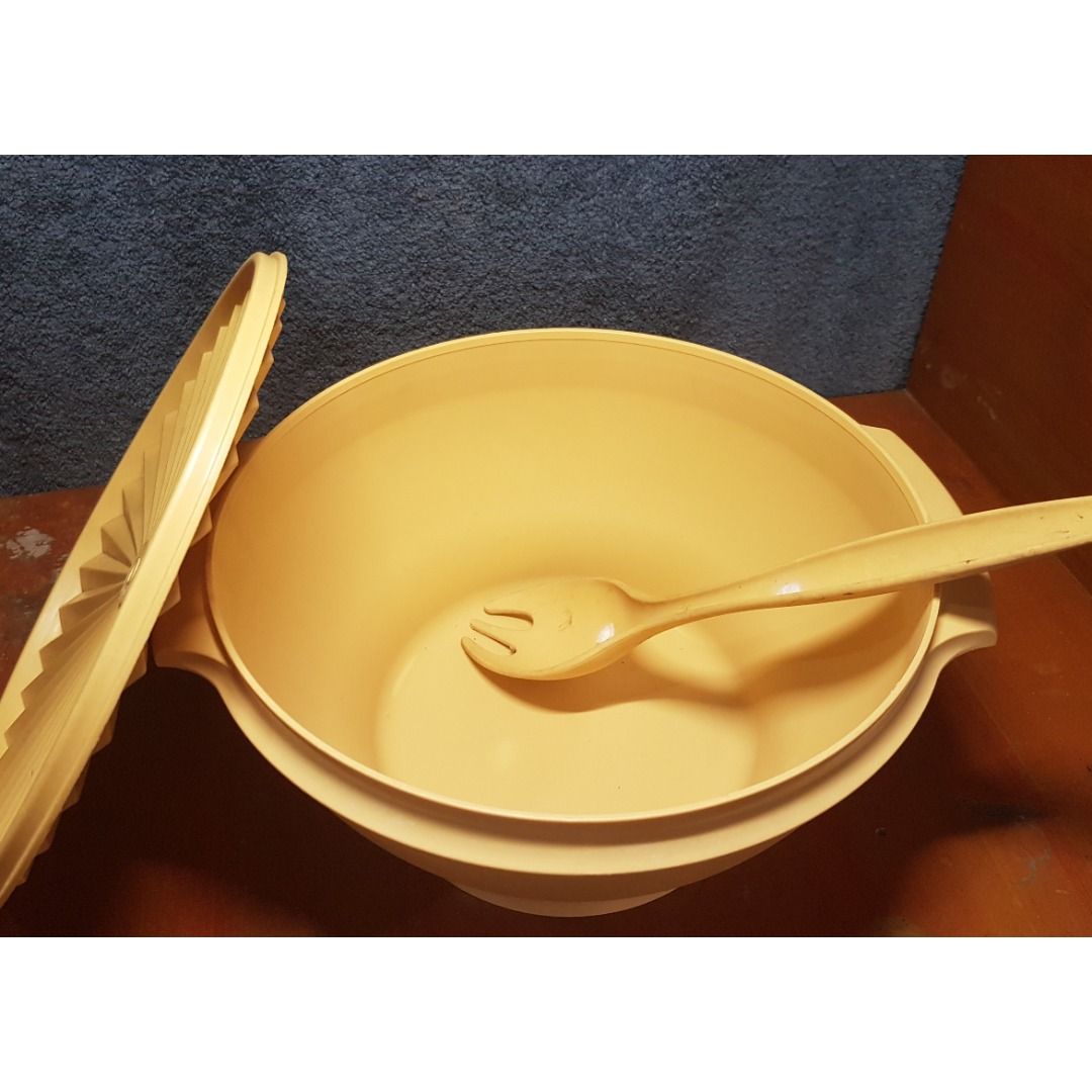 tupperware-food-storage-furniture-home-living-kitchenware-tableware-food-organization