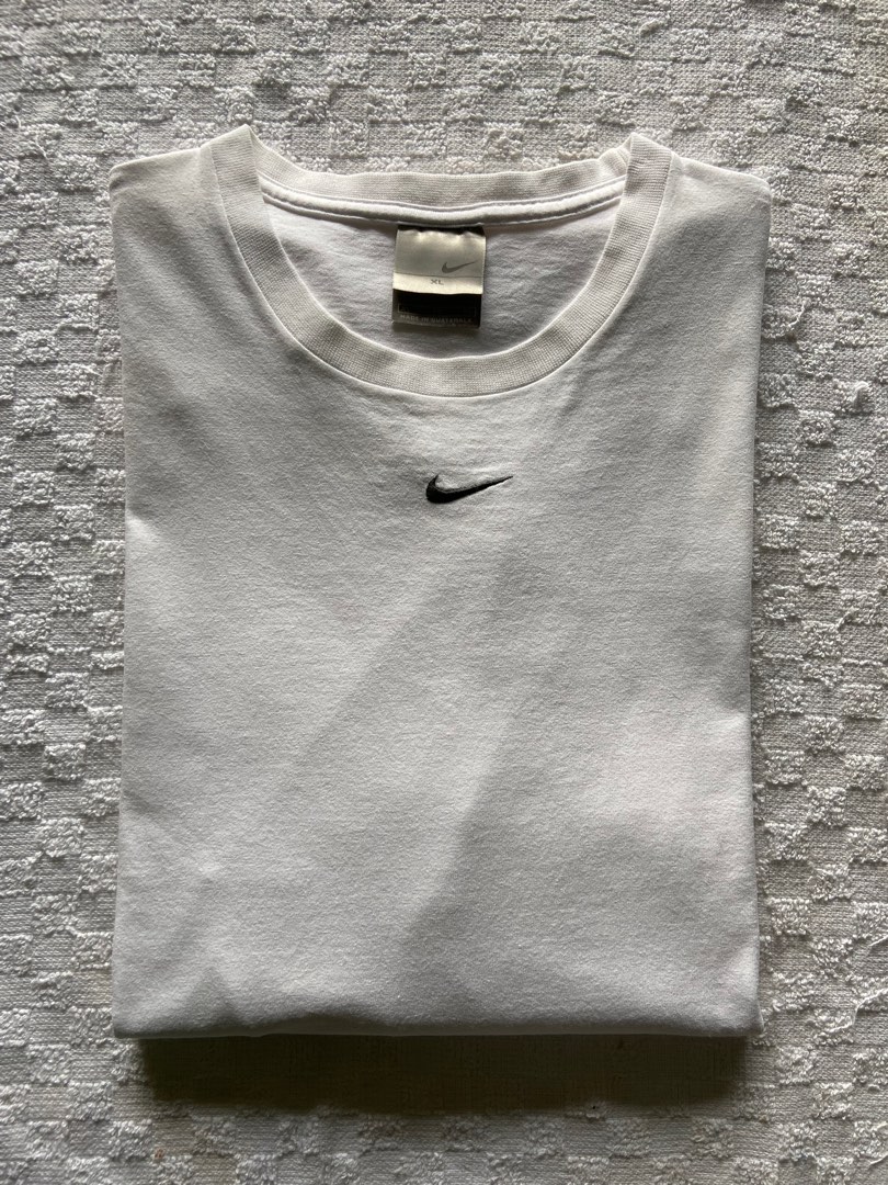 Vintage Nike Basketball Embroidered Center Swoosh Logo Athletic T-Shirt XL