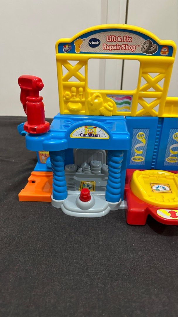 Vtech Go Go Smart Wheels lift and fix repair shop, 興趣及遊戲, 玩具 & 遊戲類