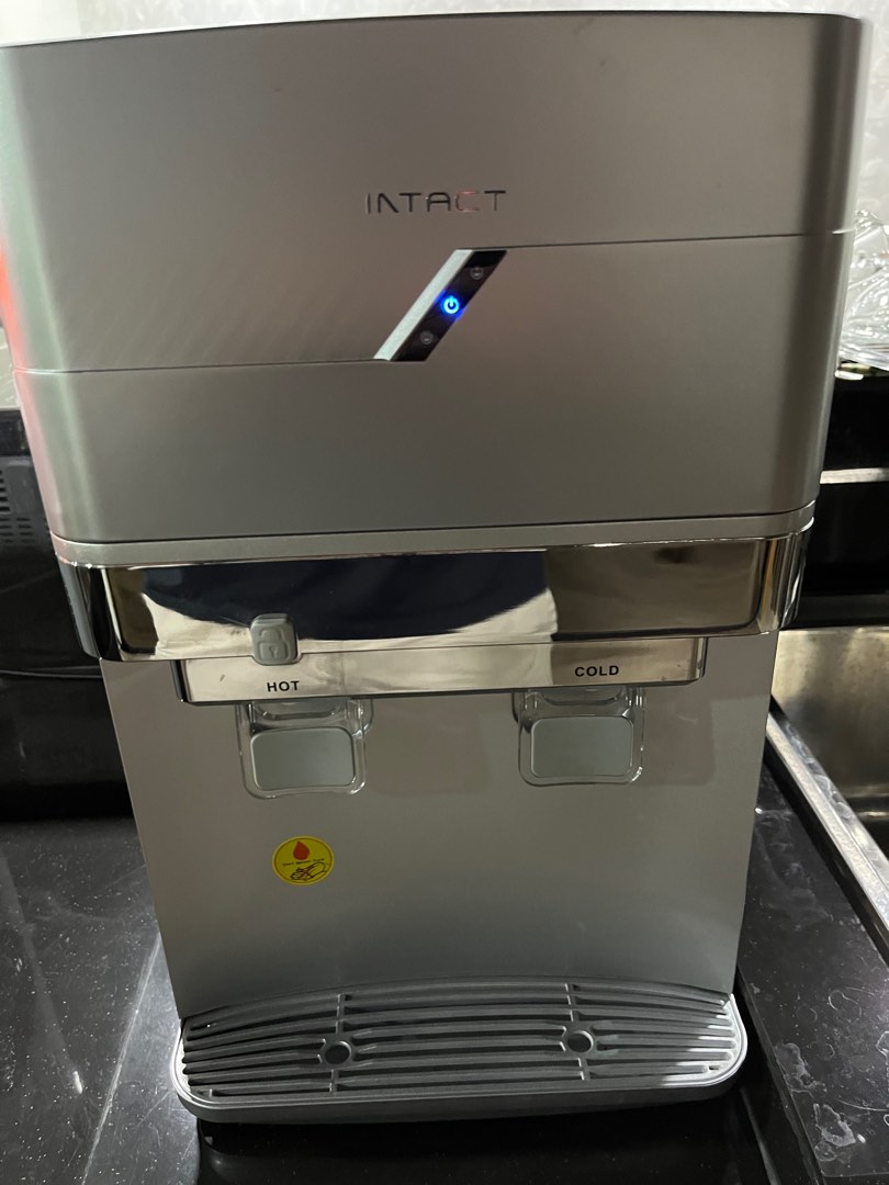 Water filter and dispenser, Furniture & Home Living, Bathroom & Kitchen