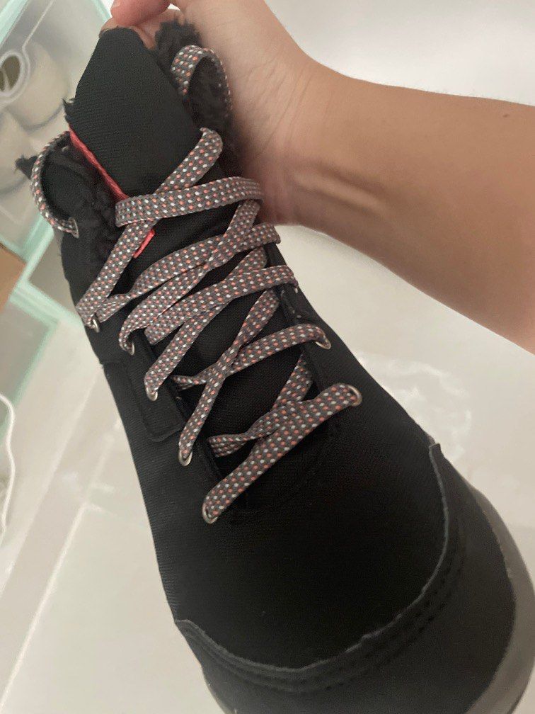 Warm waterproof hiking best sale boots