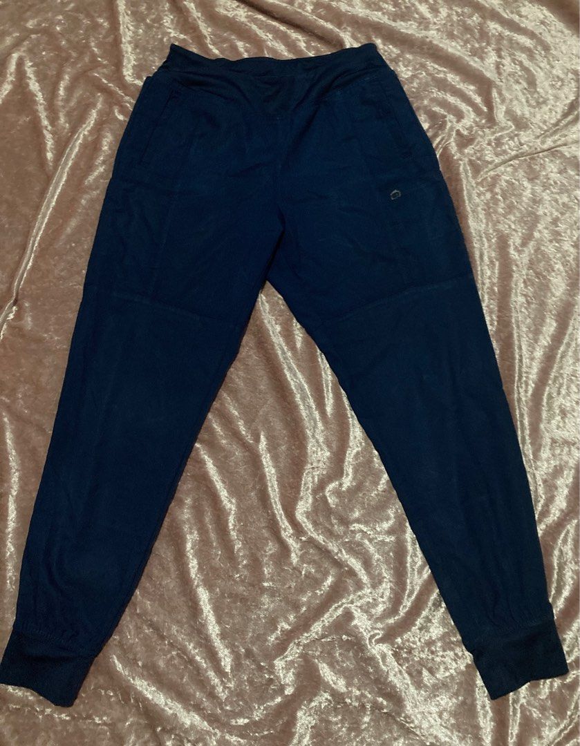 WonderWink (preloved scrub set) (Category: Other Bottoms) located in Bacolod City. Submitted by declutter_my_stuff (Listing ID 1219466121, Image 1). Description: Preloved scrubs set Color: dark blue Brand: WonderWink W123 in good condition DM for more pics ☺️ size: Medium Dark Blue scrub pants (M) W: 38 cm H: 53 cm L: 94 cm Dark Blue Top (M) B: 49 cm W: 53 cm H: 61 cm Note: The top has flaws as seen on pics I’ve posted but you could message me fo