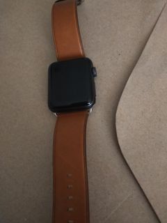 2nd hand Authentic Apple Watch Mint Condition Series 3