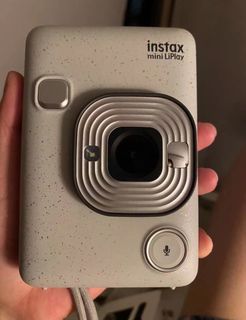 9.9新 富士instax mini LiPlay evo拍立得相紙手機照片打印數碼相機片買嚟冇用幾次 送皮質保護殼！閑置啦 等有緣人！有盒有保修冇發票。因為系朋友送嘅。