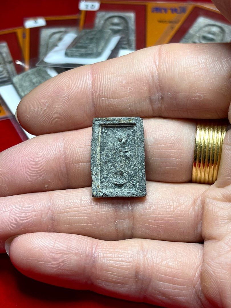 一刻龙婆贵，一生永福贵”！ 帕崇迪.西瓦里尊者龙婆贵Lp Kuay Nur Bailan 贝叶经书圣粉Wat Kositaram BE.2515,  Hobbies & Toys,