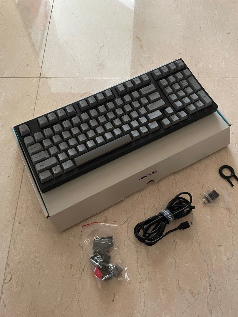 Archiss Maestro 2S Cherry Black Switches Mechanical Keyboard Leopold