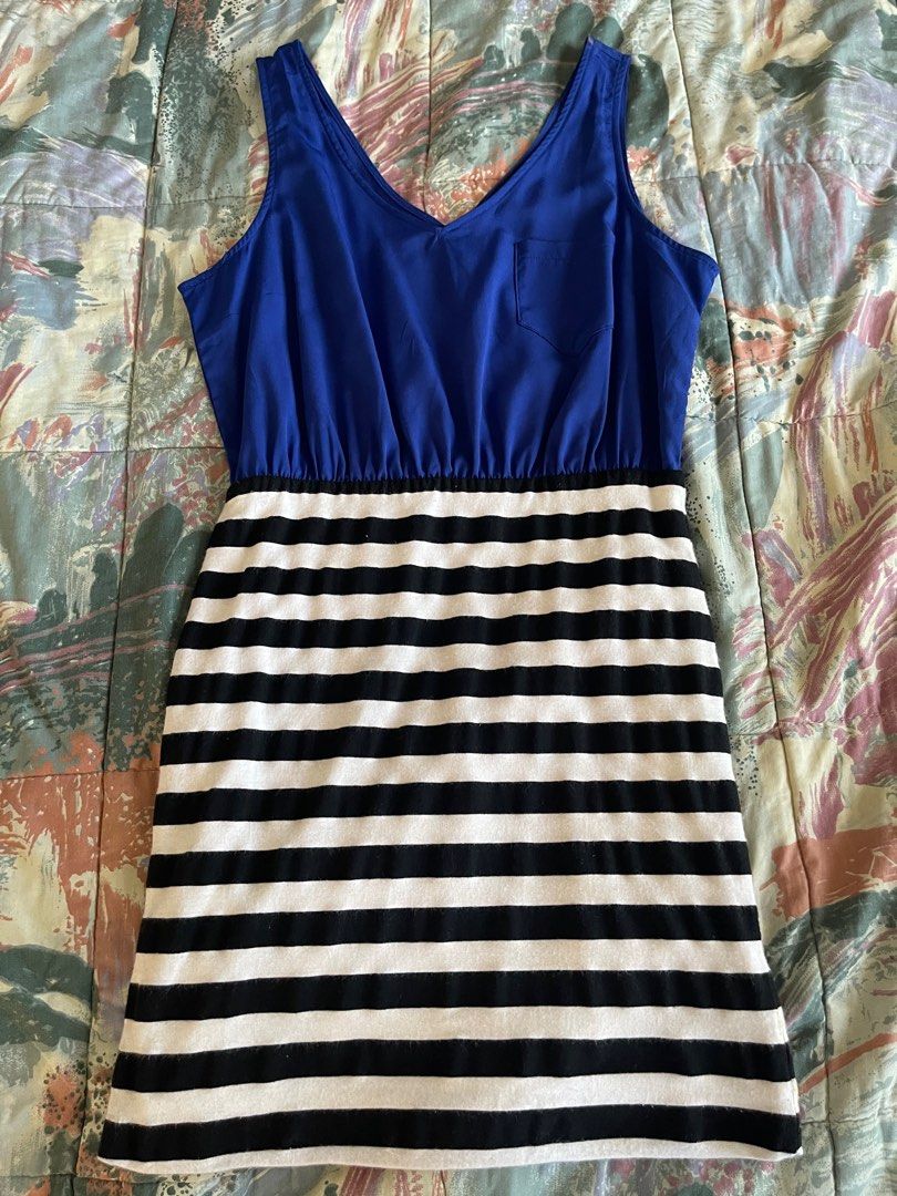 Authentic Forever 21 Bodycon Dress (Category: Dresses) located in Paranaque City. Submitted by glamlac (Listing ID 1219594390, Image 2). Description: Authentic Pre owned Medium (best fits M-Semi L) .