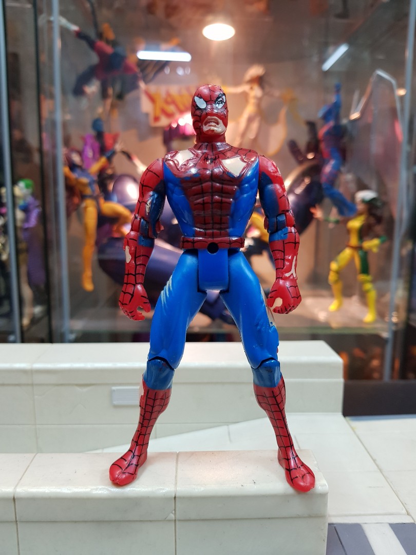 Battle Damage Spider-Man, Hobbies & Toys, Toys & Games on Carousell