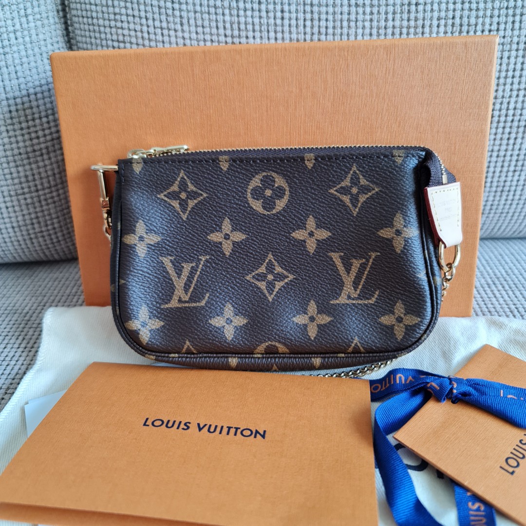 Louis Vuitton cosmetic pouch in monogram. NEVER - Depop