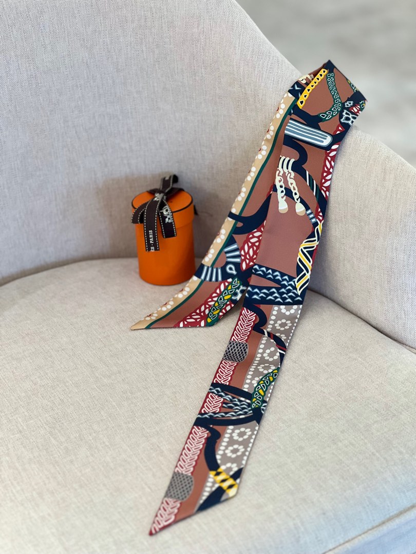 Hermes store twilly orange