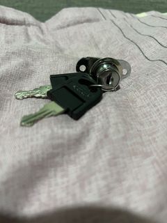 Cabinet/Pedestal Locker Lock with Keys
