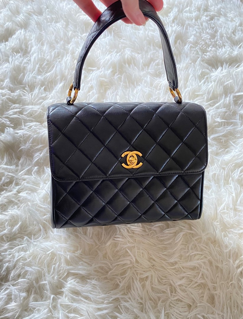 CHANEL - VTG 1996 Medium Black Top Handle Kelly Medium Flap Bag - Patent  Leather