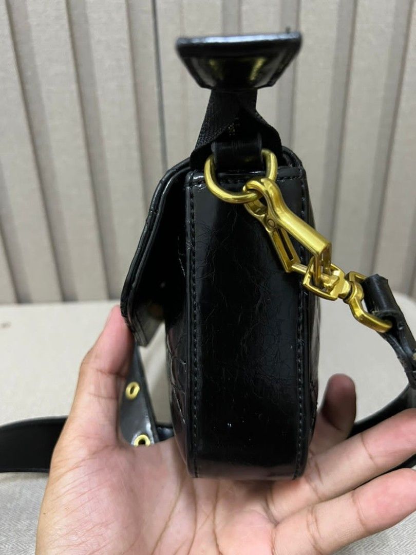 CHRISTIAN DIOR USED BAGS CLEARENCE STOCK PRICE