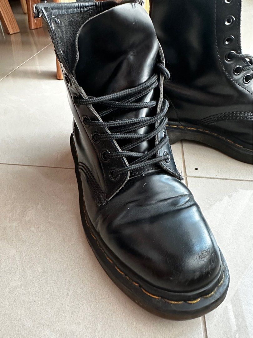 Dr martens deals black greenland