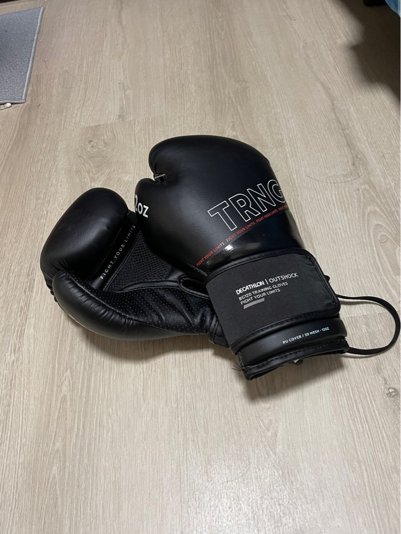 Decathlon Boxing Gloves 12oz, Sports Equipment, Other Sports Equipment