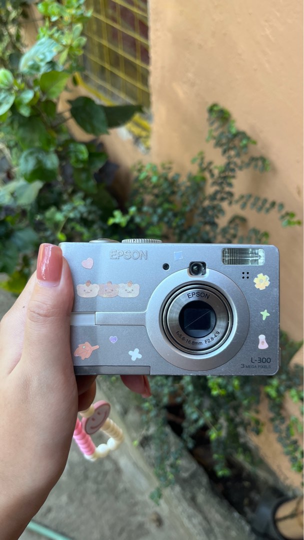 DIGICAM EPSON L-300 (RARE!), Photography, Cameras on Carousell