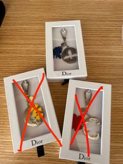 Dior key chain鎖匙扣64200588139395110