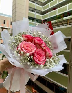 Free delivery ,fresh flowers ,Roses flowers bouquet,Red,blue, champagne,purple roses,Birthdays, Valentines,Anniversary,Proposal bouquet,Sunflowers bouquet,Baby breathe, graduation,ROM flowers,flowers bouquet ,Gerbera daisy 玫瑰、 情人节、向日葵 、满天星 、鲜花