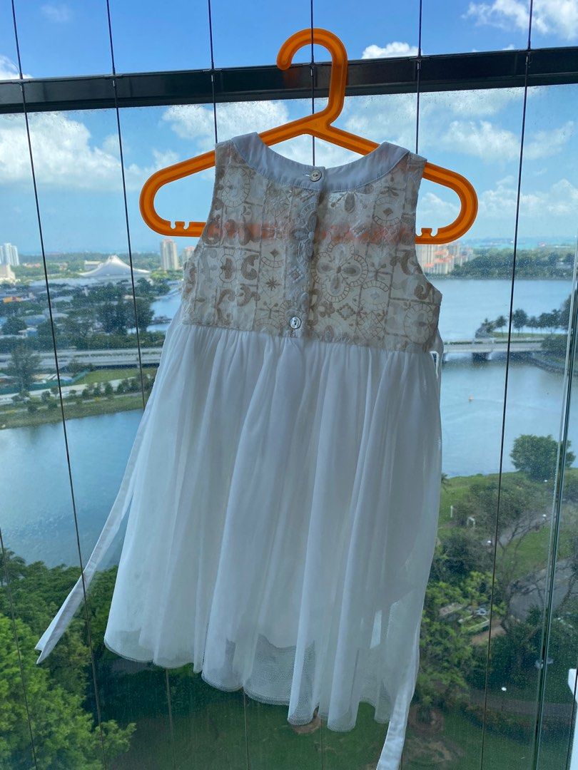 Girls white hotsell sleeveless dress