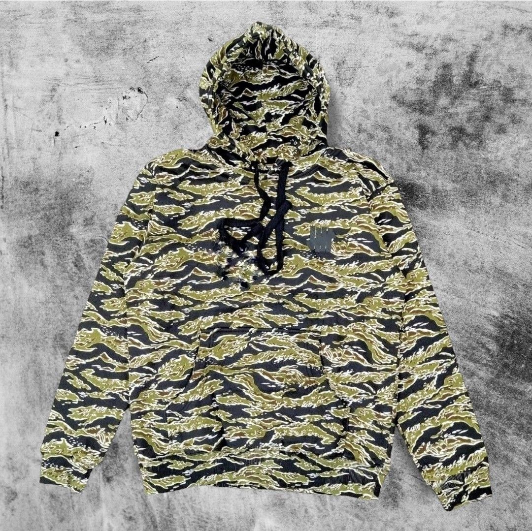 Undefeated camo hoodie store
