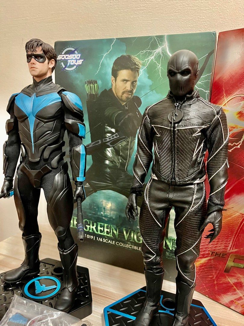 Hot Toys & Soo Soo Toys 1/6 CW series (The flash, Green Arrow, Zoom