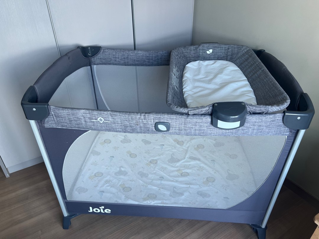 Joie playpen commuter travel cot, Babies & Kids, Baby Nursery & Kids