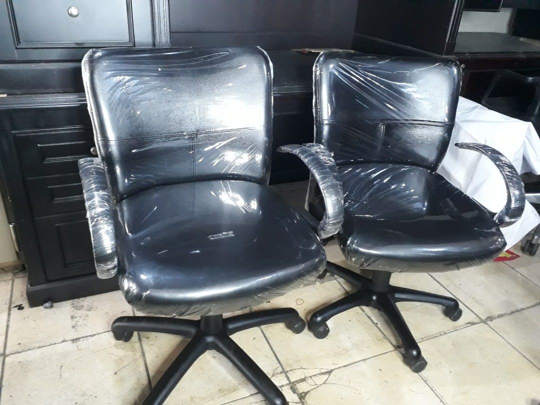 Kursi Kantor Kursi kerja Morelli, Perabotan Rumah di Carousell