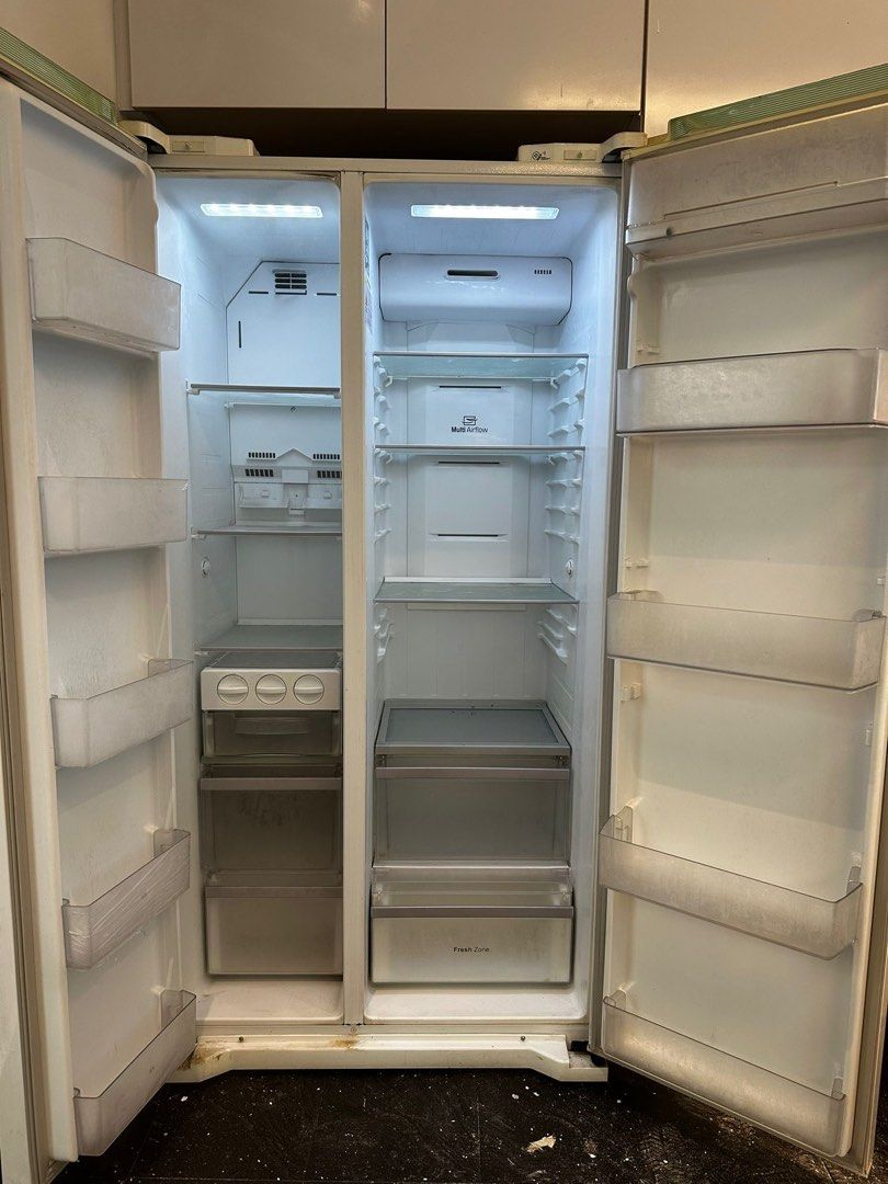 LG fridge for sale 528L, TV & Home Appliances, Kitchen Appliances