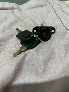 Cabinet / Pedestal Locker Lock with Keys